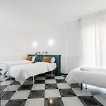 Ξενοδοχείο Agur 2*
