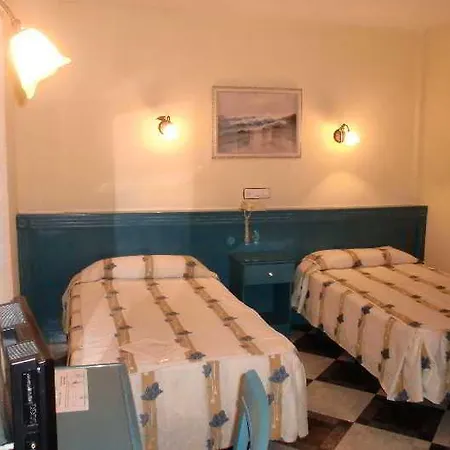 Agur 2* Fuengirola