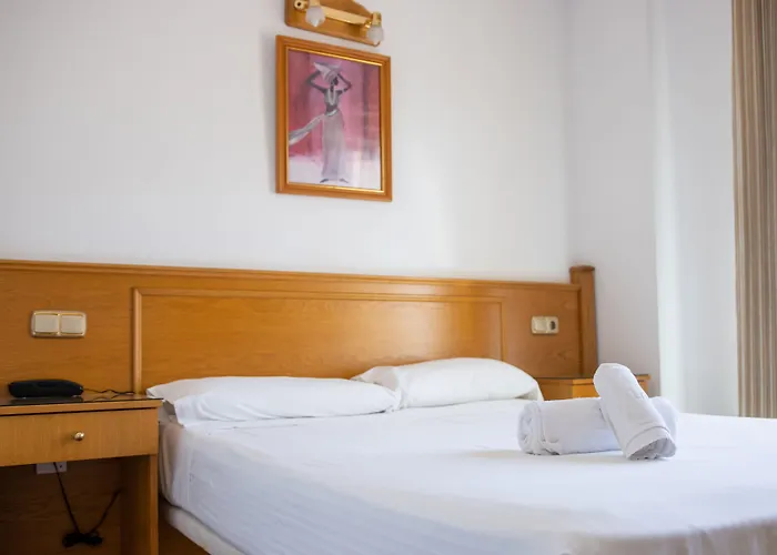 Agur Фуэнхирола